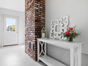 85 Marks Rd, Weymouth MA 02189