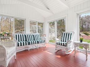 85 Marks Rd, Weymouth MA 02189