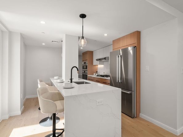 125 Lowell Street 102, Somerville MA 02143