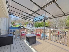 2 Kimberly Ln, Blackstone MA 01504