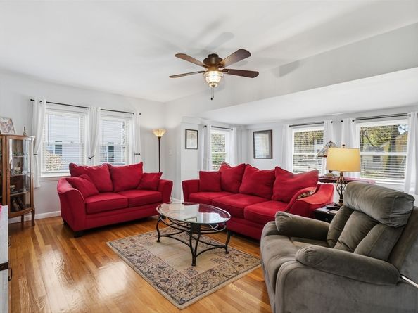 4 A St, Billerica MA 01821