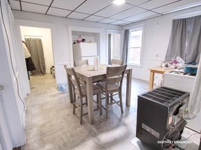 85 Harlem Street, Worcester MA 01610