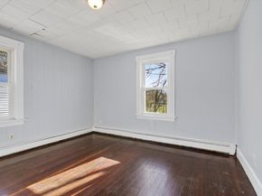 101 Marquette St, Gardner MA 01440