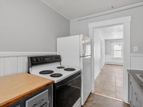 101 Marquette St, Gardner MA 01440
