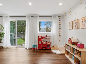 18 Brookfield Ter, Framingham MA 01701