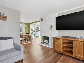 18 Brookfield Ter, Framingham MA 01701