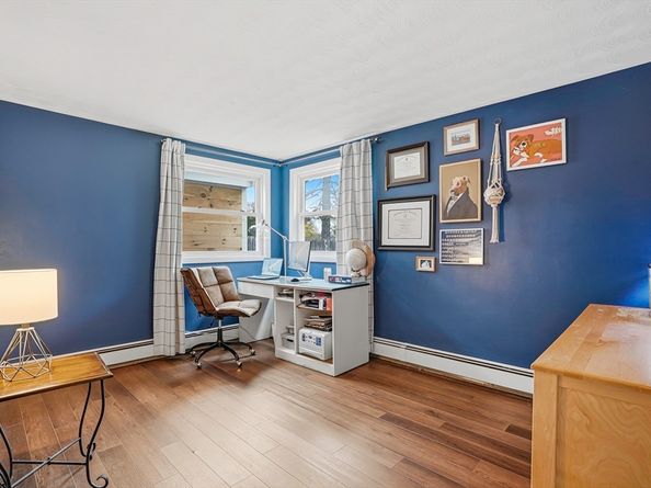 18 Brookfield Ter, Framingham MA 01701