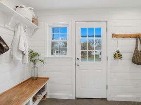 18 Brookfield Ter, Framingham MA 01701