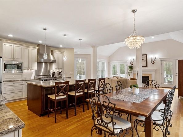 228 Devonshire Way, Lancaster MA 01523