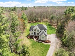 228 Devonshire Way, Lancaster MA 01523