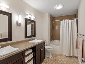 228 Devonshire Way, Lancaster MA 01523
