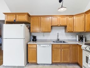 19 Brendan Rd, Clinton MA 01510
