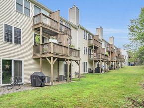 16 Acorn Ave 16, Fitchburg MA 01420