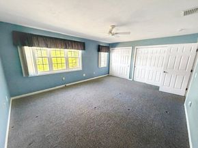 27 Heritage Dr 27, Northbridge MA 01588