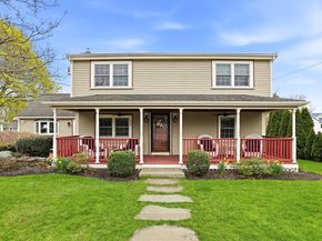 33 Julia Rd, Weymouth MA 02191