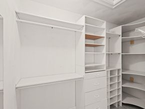 9 Nirvana Dr 2E, Saugus MA 01906