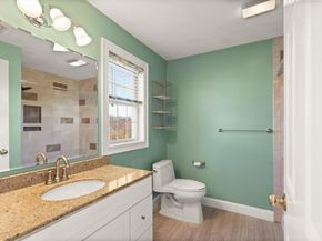 9 Nirvana Dr 2E, Saugus MA 01906