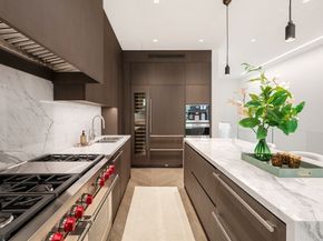 260-262 Commonwealth Avenue 1A, Boston MA 02116