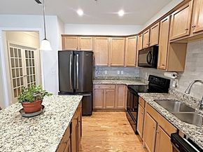 1108 Pennington Dr 1108, Walpole MA 02081