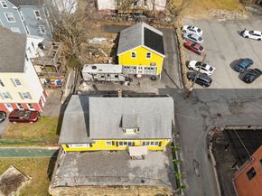 129 High St, Clinton MA 01510