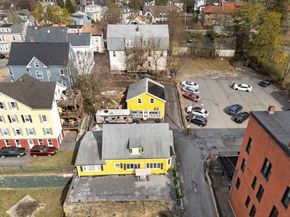129 High St, Clinton MA 01510