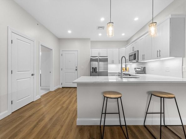 3312 Briarwood Vlg 3312, Clinton MA 01510