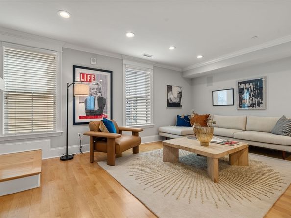 893 E Second St 9, Boston MA 02127
