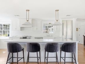 10 Boulder Glen Rd, Hingham MA 02043