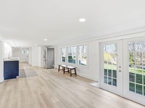 10 Boulder Glen Rd, Hingham MA 02043