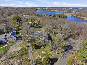 10 Boulder Glen Rd, Hingham MA 02043