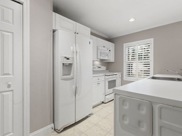 27 Commonwealth 1, Newton MA 02467