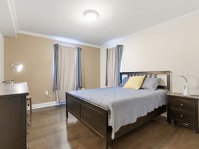 27 Commonwealth 1, Newton MA 02467