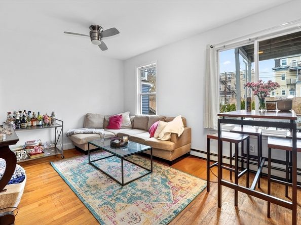 760-762 E 5th St 1, Boston MA 02127
