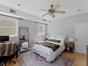 135 I St A, Boston MA 02127