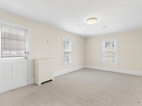125 Main St, Rockport MA 01966