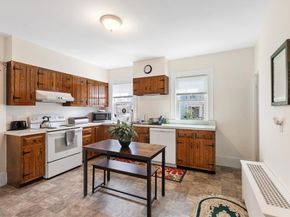 125 Main St, Rockport MA 01966