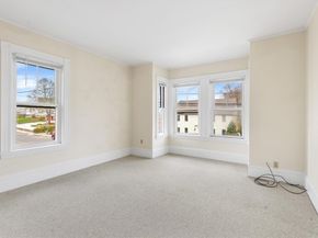 125 Main St, Rockport MA 01966