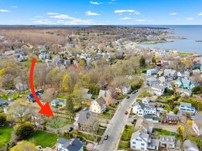 125 Main St, Rockport MA 01966