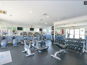 10 Seaport Dr 2217, Quincy MA 02171