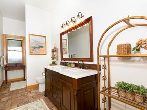 4 Lena Ln, Lunenburg MA 01462