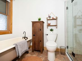 4 Lena Ln, Lunenburg MA 01462