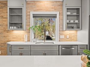 296 Wood St, Hopkinton MA 01748
