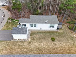 117 Topaz Terrace, Gardner MA 01440