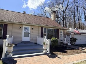 6 Sunrise Ave, Auburn MA 01501