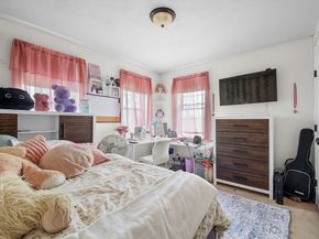 4 Brintnal Dr, Rutland MA 01543