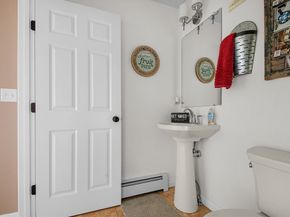 4 Brintnal Dr, Rutland MA 01543