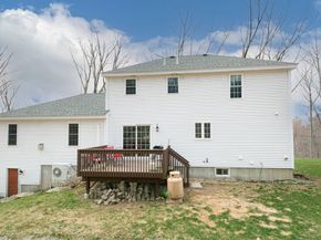 4 Brintnal Dr, Rutland MA 01543