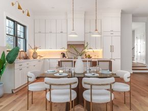 710-712 Watertown Street 712, Newton MA 02460