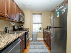 28 Chelsea St, Boston MA 02128