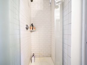 28 Chelsea St, Boston MA 02128